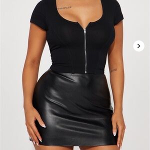 Fashion Nova Black Zipper Blouse